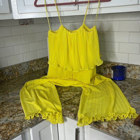 Zara Size Large Yellow Jumpsuit - Picture 1 of 4
